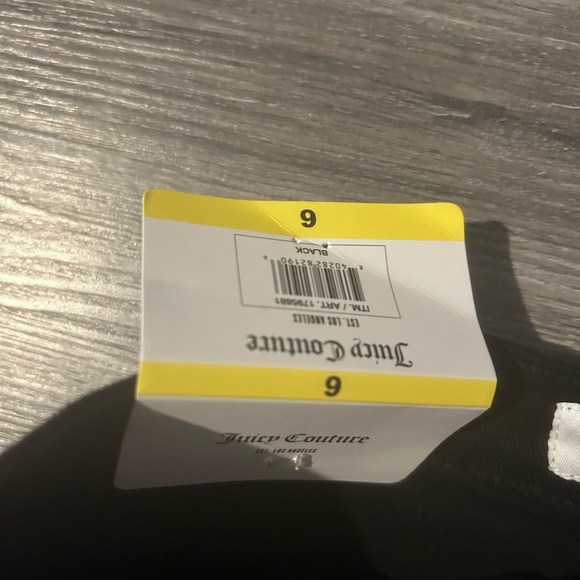 Juicy Couture Black Jean Shorts - Picture 6 of 6